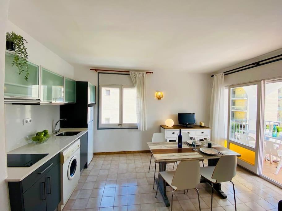 Apartamentos Aquarium Росас Экстерьер фото